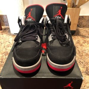 Air Jordan Retro 4